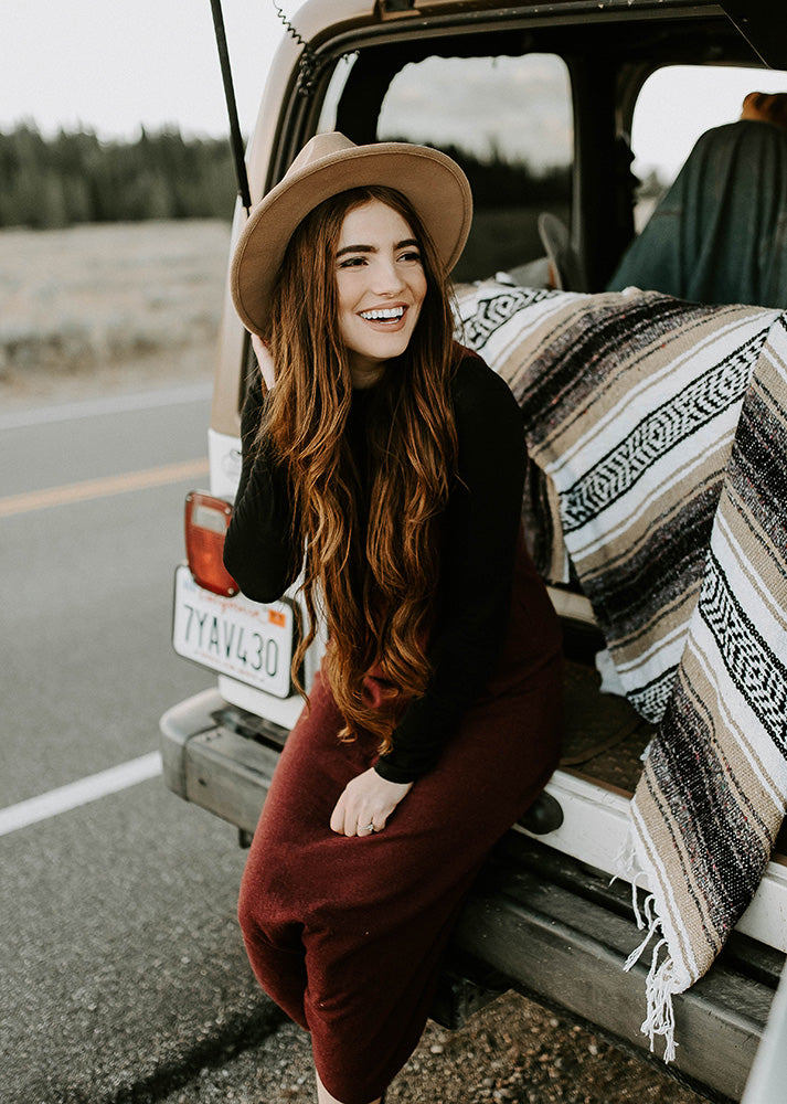 Road Trip with brown mexican blanket - Campo falsa blanket by Mntn & Moon